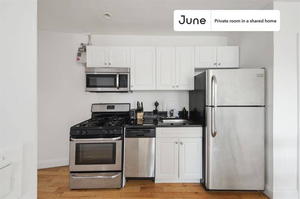 4 BR in New York City