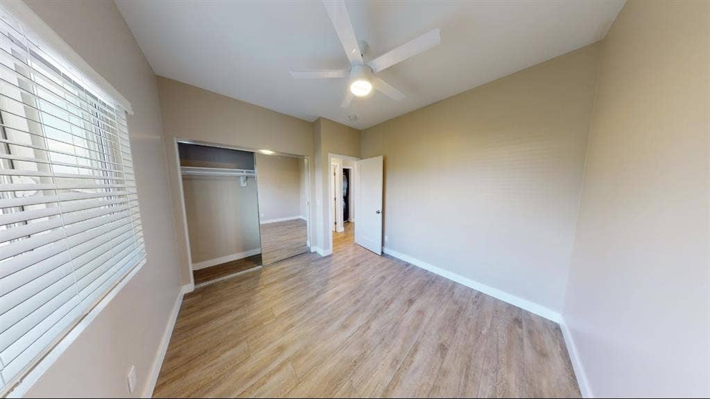 2 ROOMS IN CO-ED HOUSE BY STATE