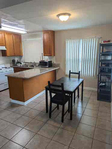 Seeking a new roommate!