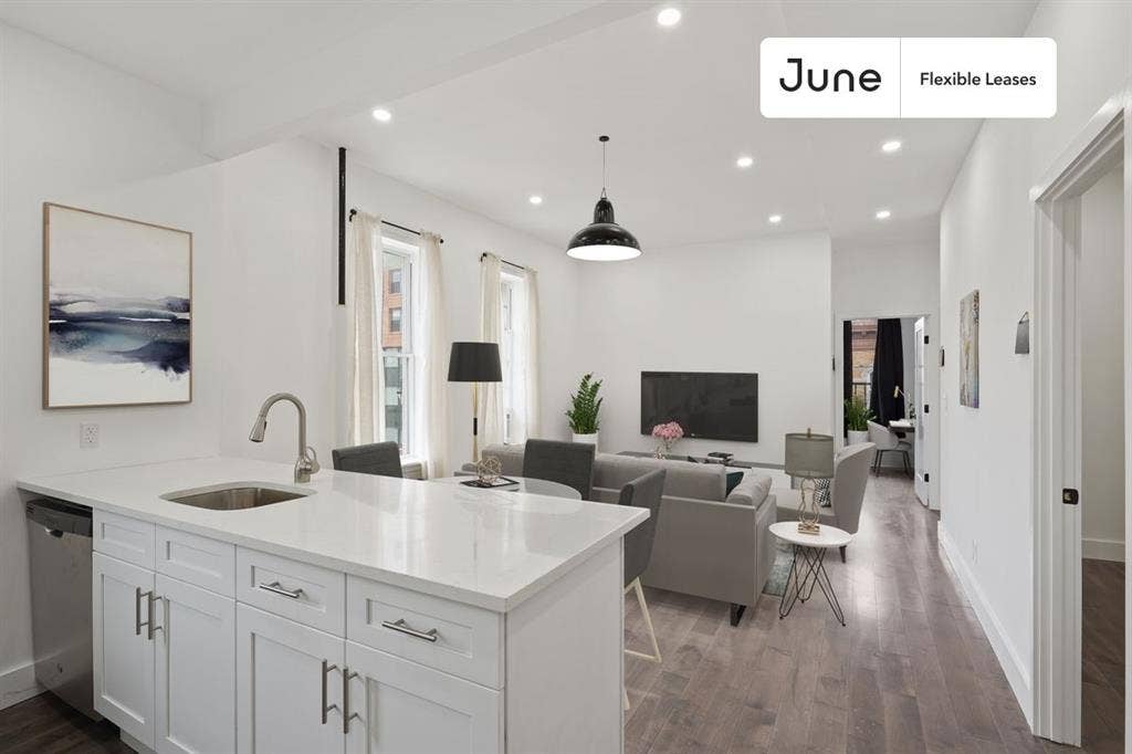 4 BR in New York City