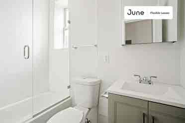 4 BR in New York City