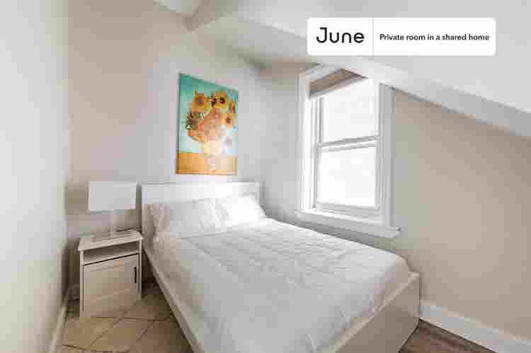 3 BR in Chicago