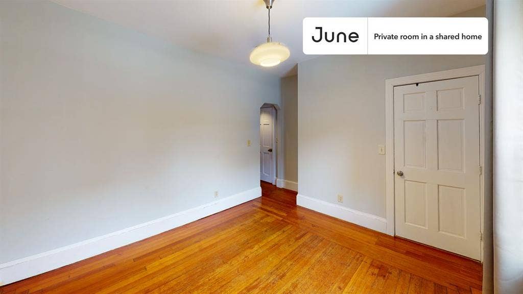 4 BR in Boston