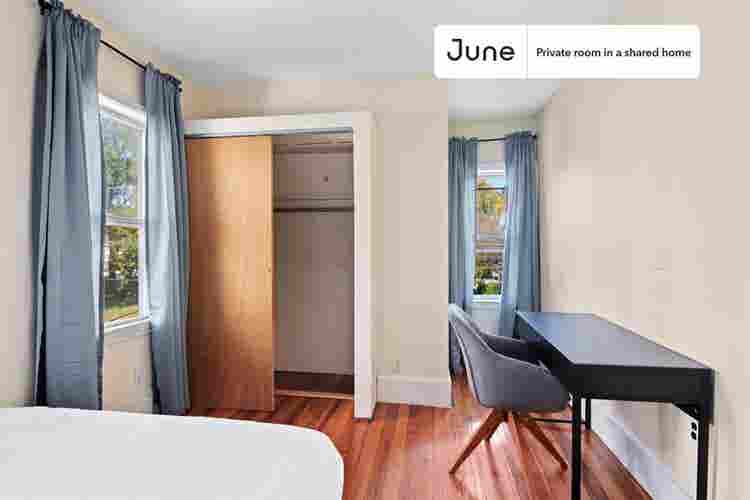 6 BR in Boston