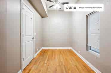 3 BR in Chicago