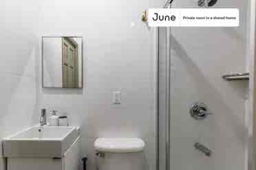 4 BR in New York City