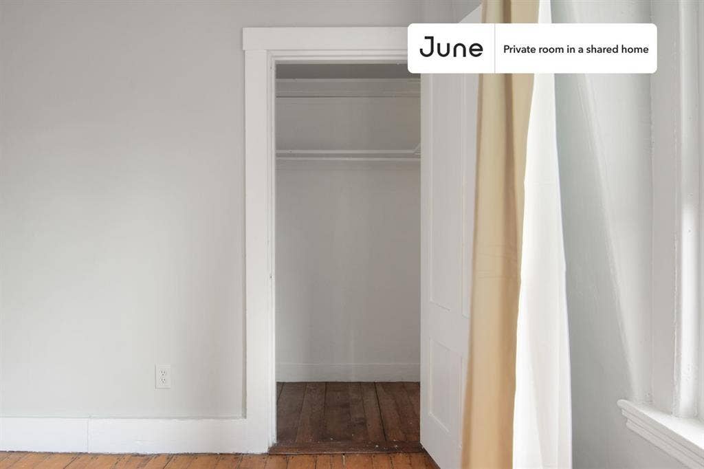 4 BR in Boston