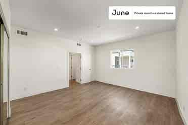 4 BR in Los Angeles