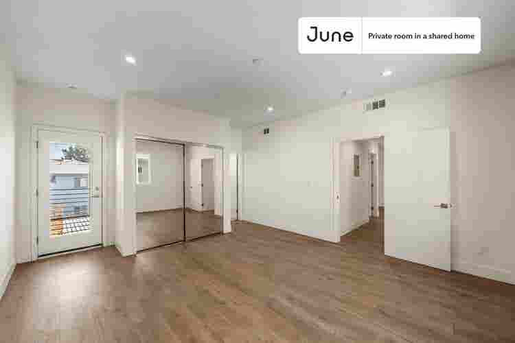 4 BR in Los Angeles