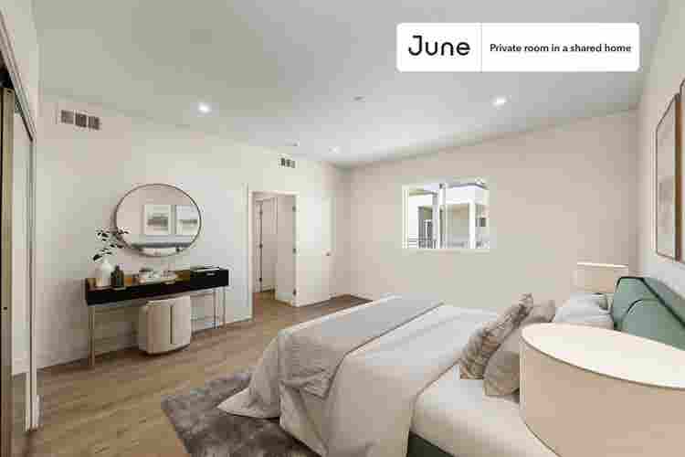 4 BR in Los Angeles