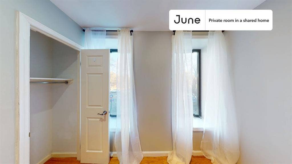 4 BR in New York City