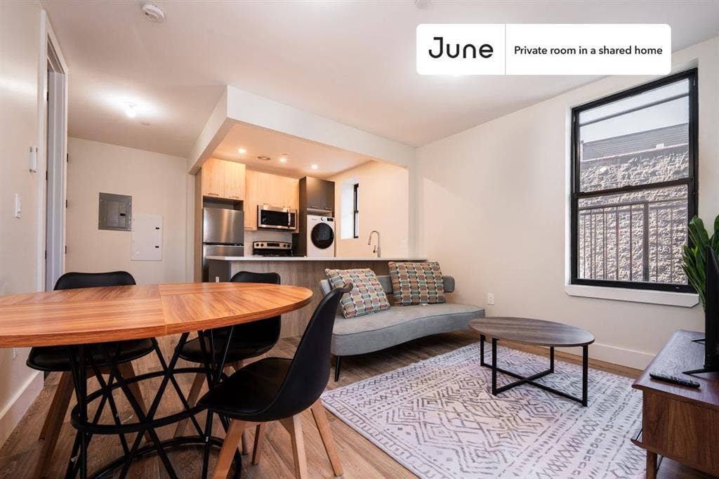 2 BR in New York City