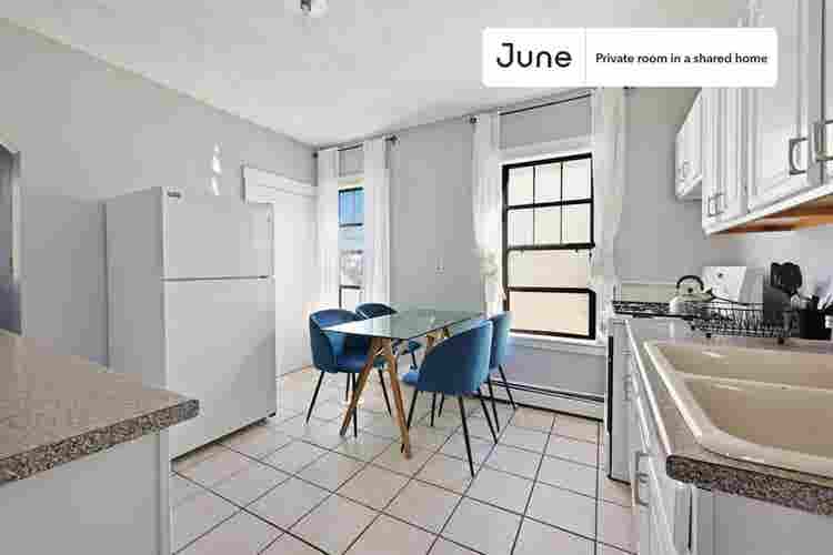 4 BR in Boston