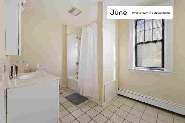 4 BR in Boston