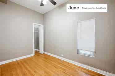 3 BR in Chicago