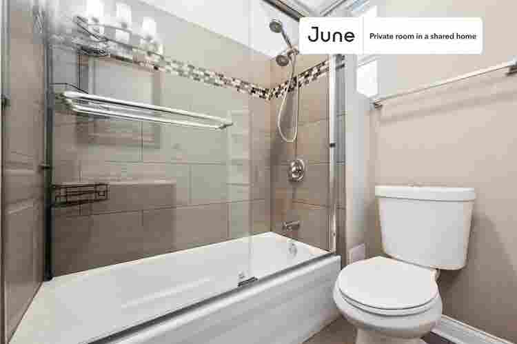3 BR in Chicago