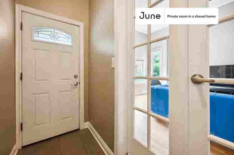 3 BR in Chicago
