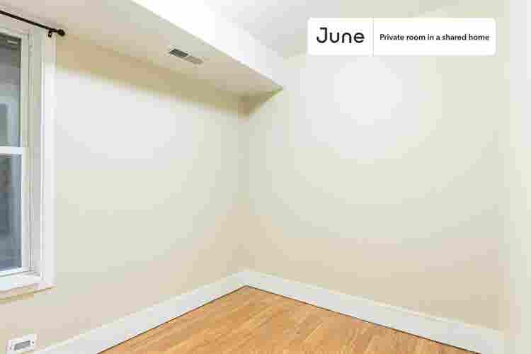 3 BR in Chicago