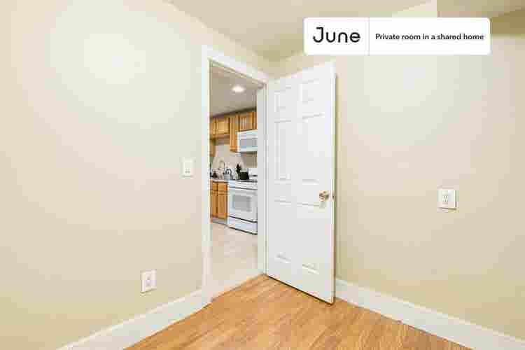 3 BR in Chicago
