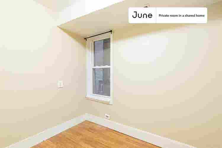 3 BR in Chicago