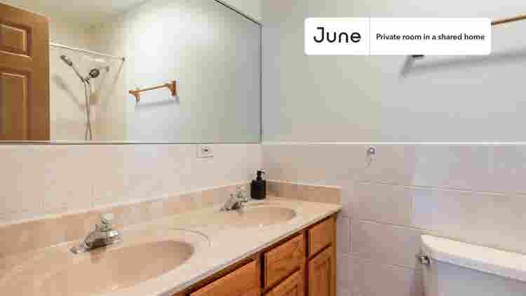4 BR in Chicago
