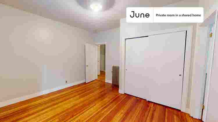4 BR in Boston