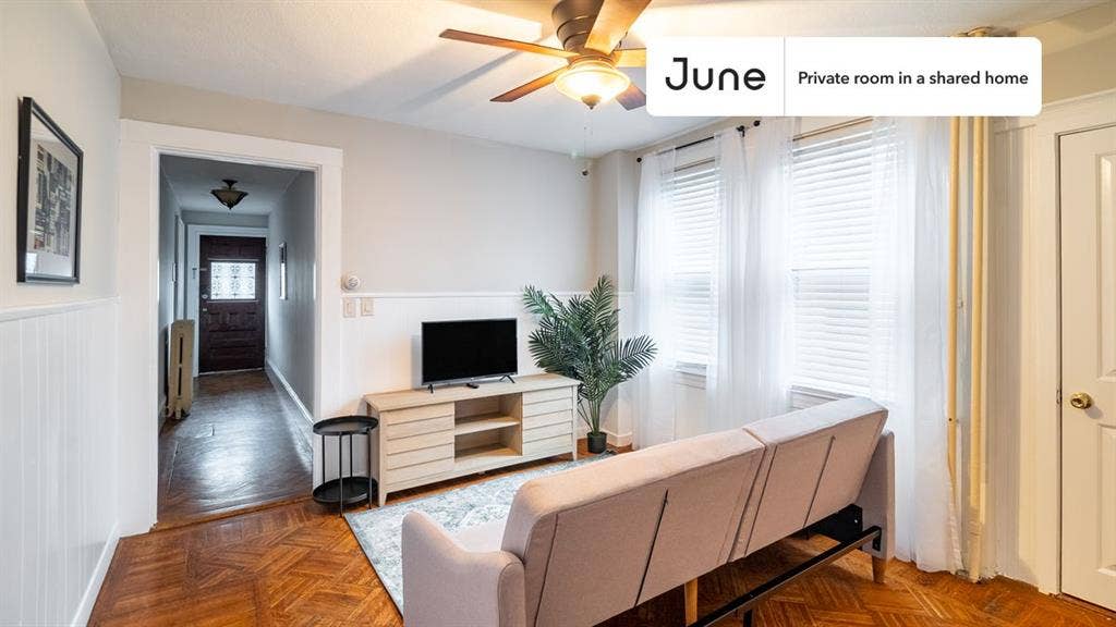 3 BR in Boston