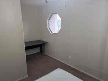 Great location. Close to Fwy