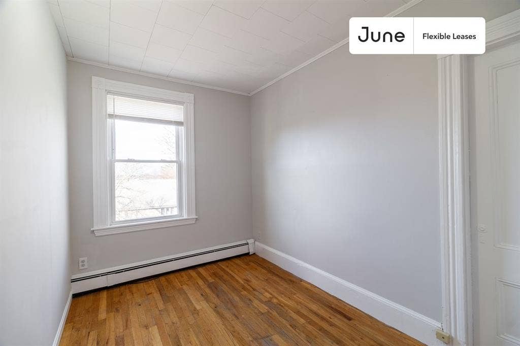 4 BR in Boston