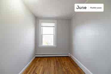 4 BR in Boston