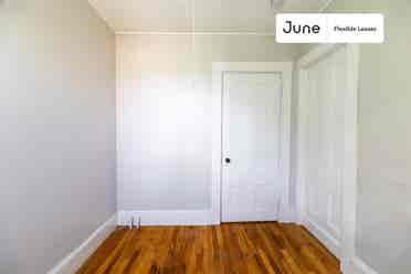 4 BR in Boston