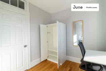 4 BR in Boston