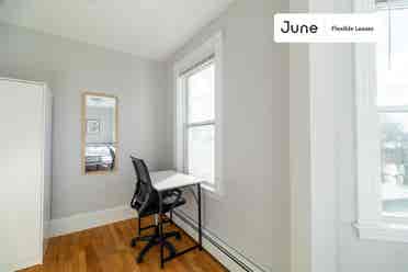 4 BR in Boston