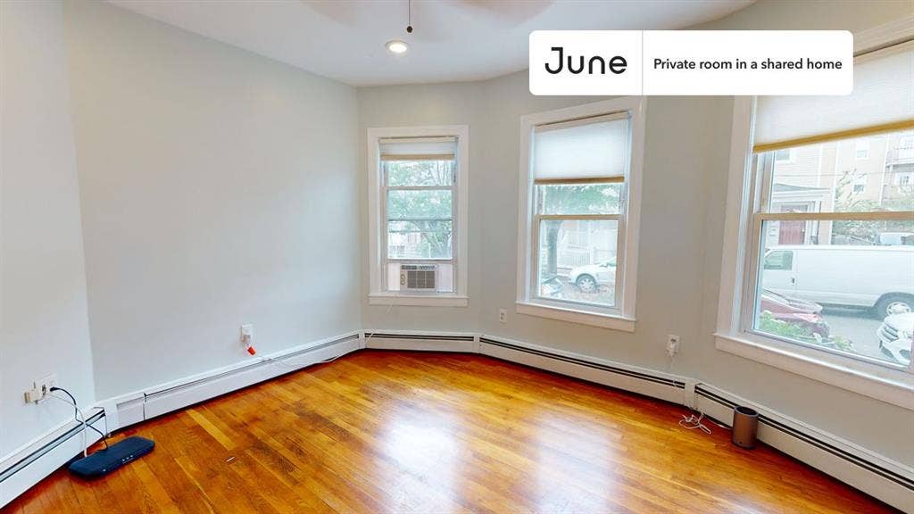 3 BR in Boston