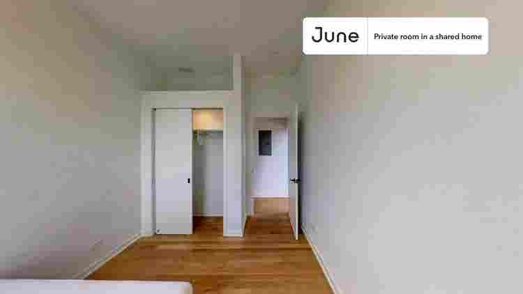 4 BR in Chicago