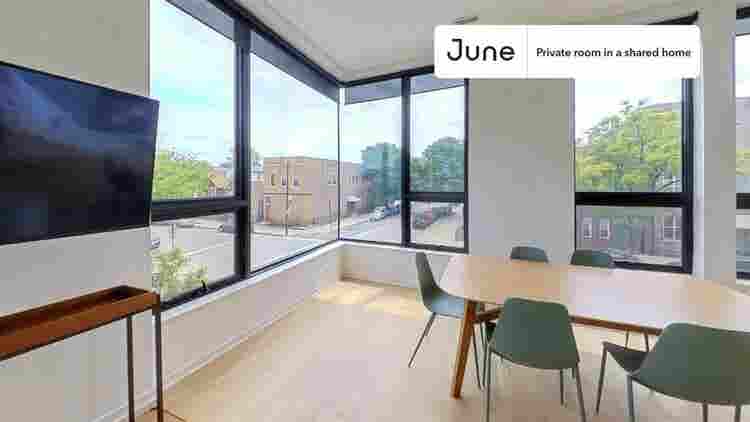 4 BR in Chicago