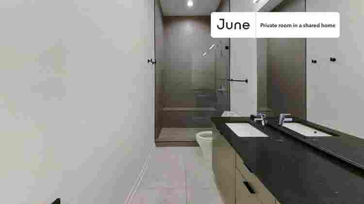 4 BR in Chicago