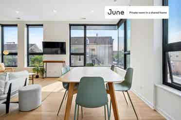 4 BR in Chicago
