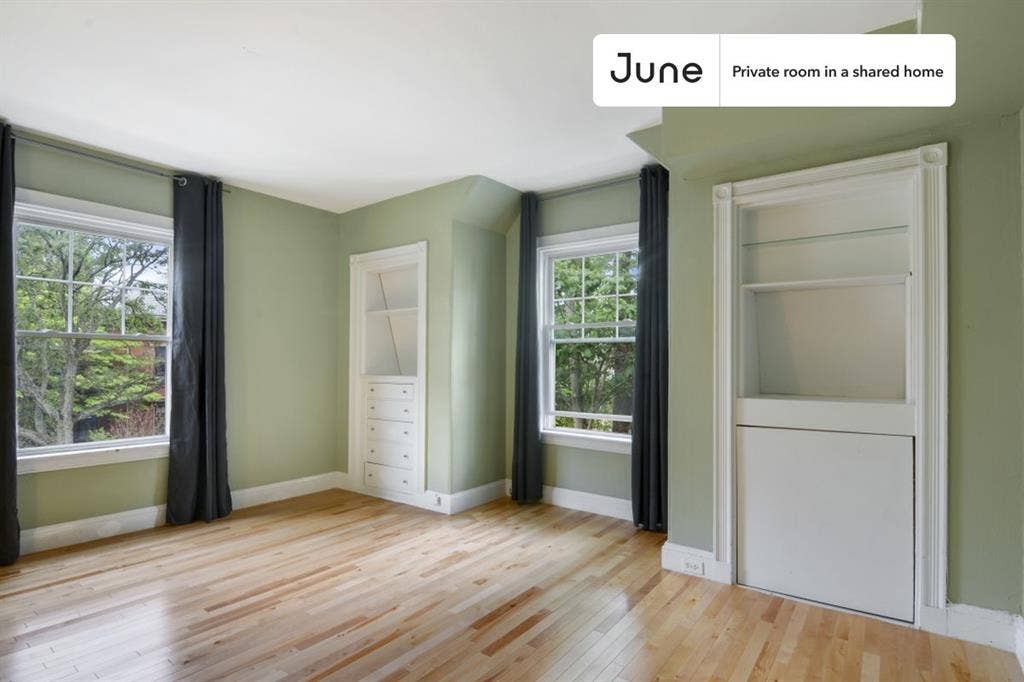 7 BR in Boston