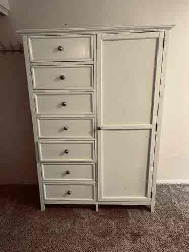 Shared (3) bedroom home $ mo