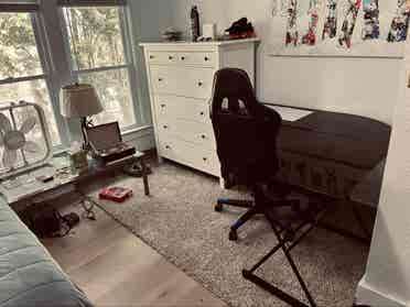 Shared (3) bedroom home $ mo