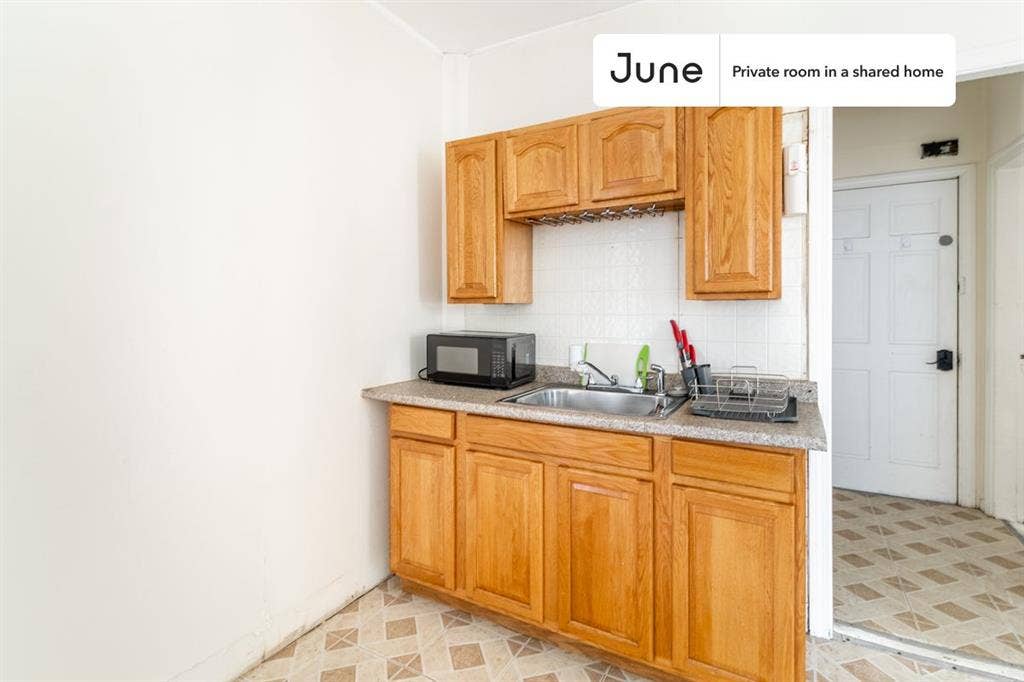 2 BR in Boston
