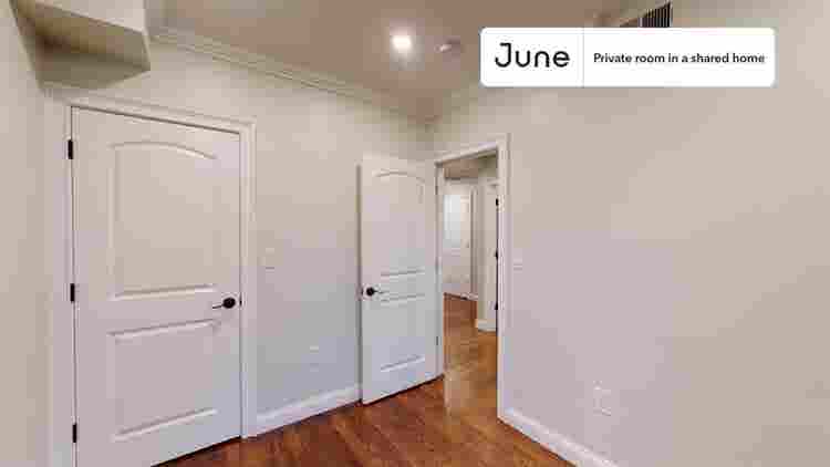 5 BR in Boston