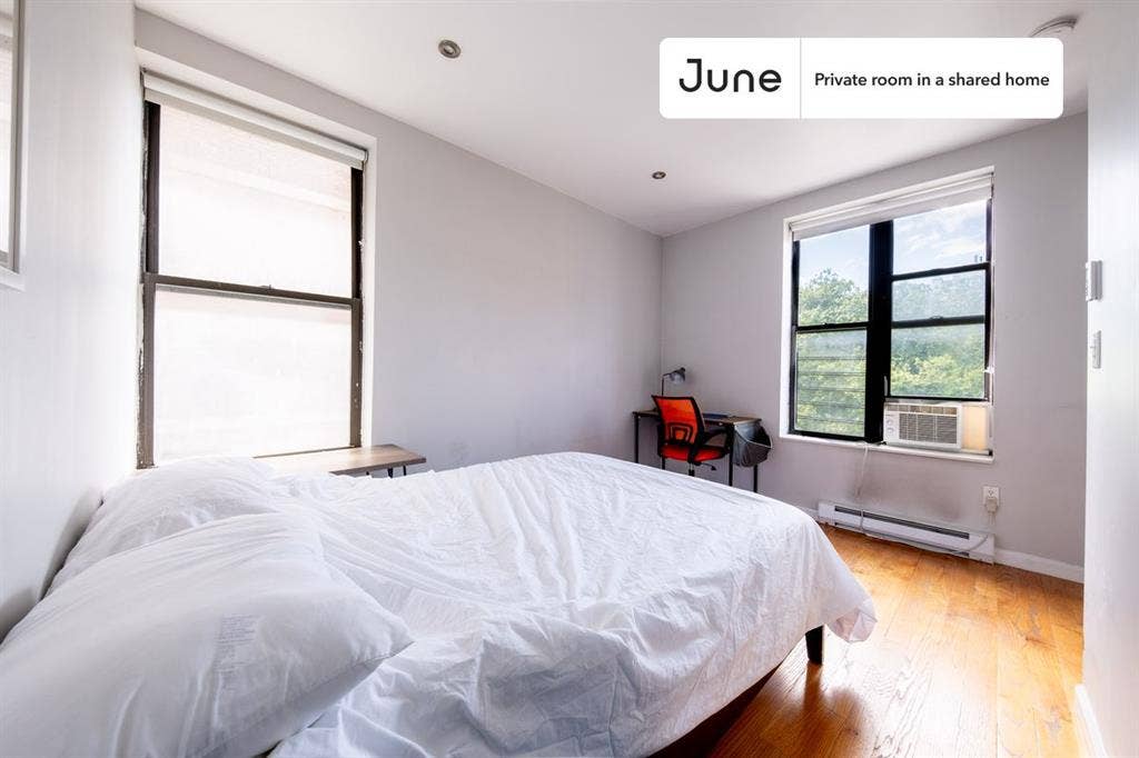 3 BR in New York City