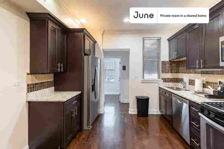 4 BR in Chicago