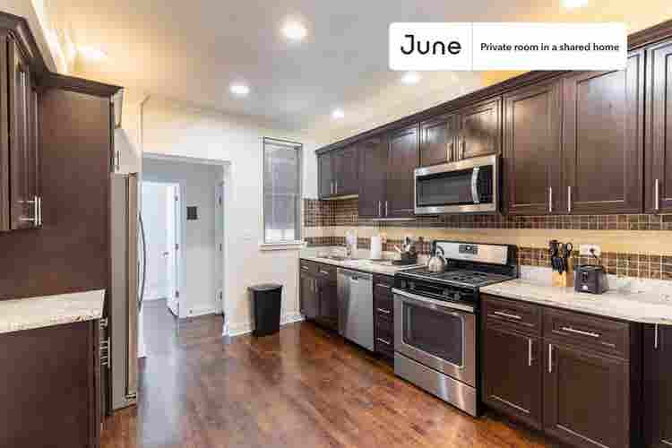 4 BR in Chicago