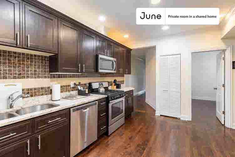 4 BR in Chicago