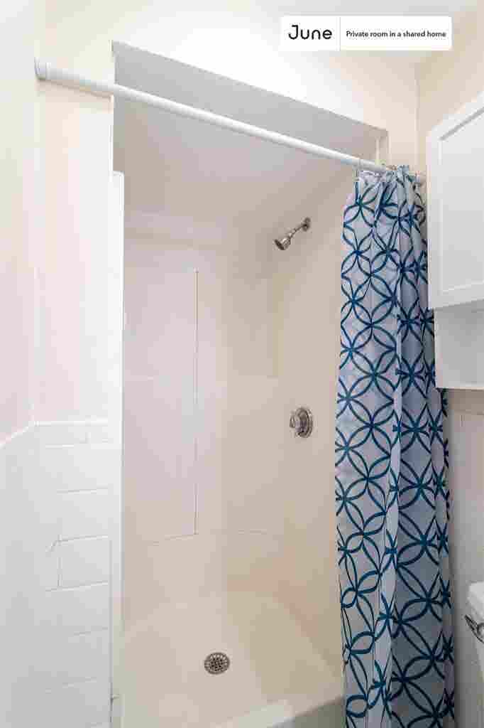 7 BR in Boston