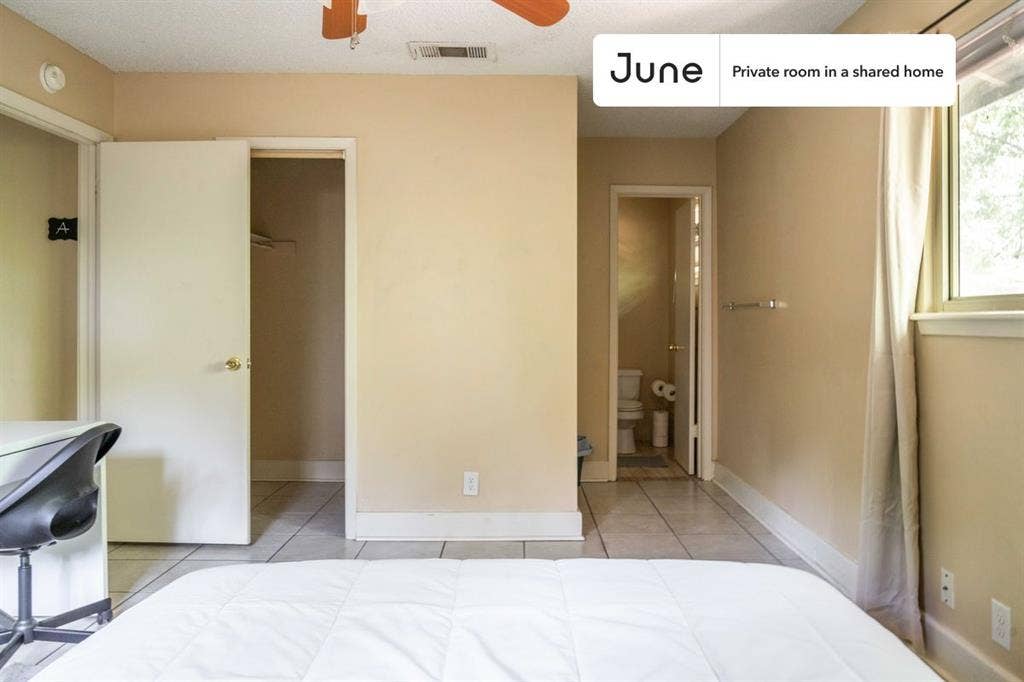 3 BR in Austin