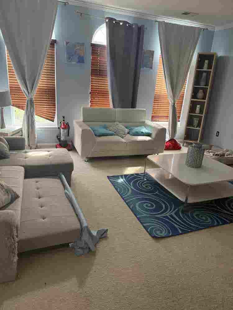Room for rent  intenet  included
